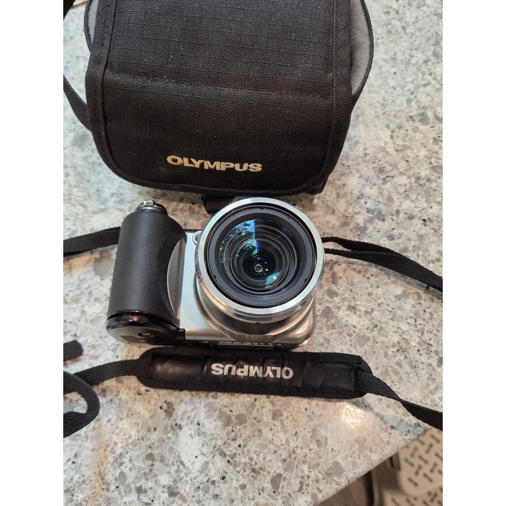 Olympus SP-600UZ 12MP Digital Bridge Camera 15x Optical Zoom Silver W Box TESTED